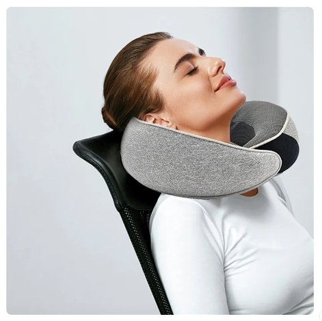 U-Shaped Travel Neck Pillow | وسادة رقبة للسفر على شكل حرف U